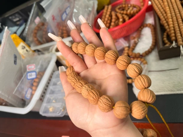 猴头手串微瑕西瓜纹手持