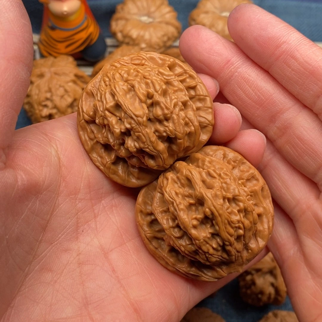 文玩核桃把件43狮虎兽