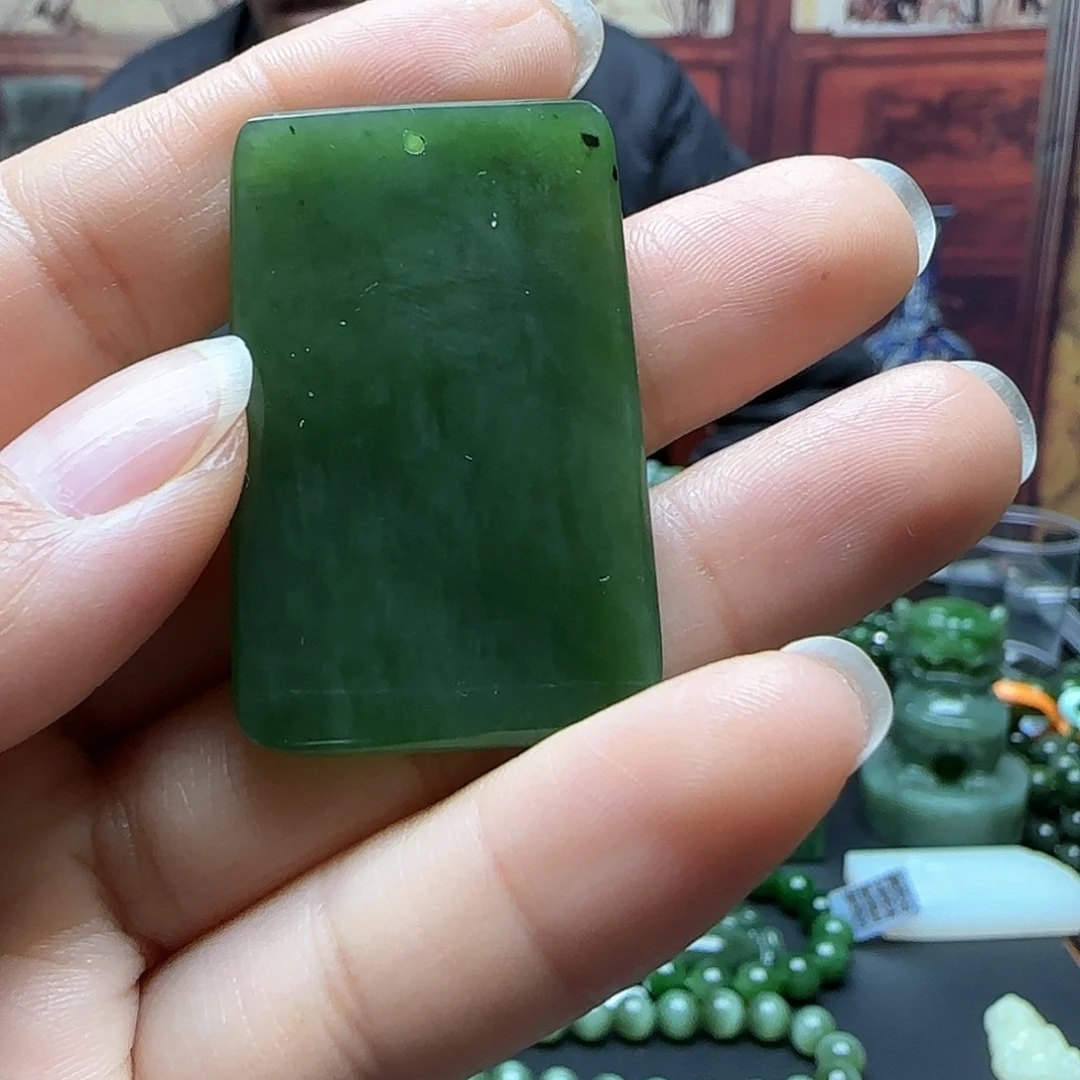 和田玉吊坠未镶嵌