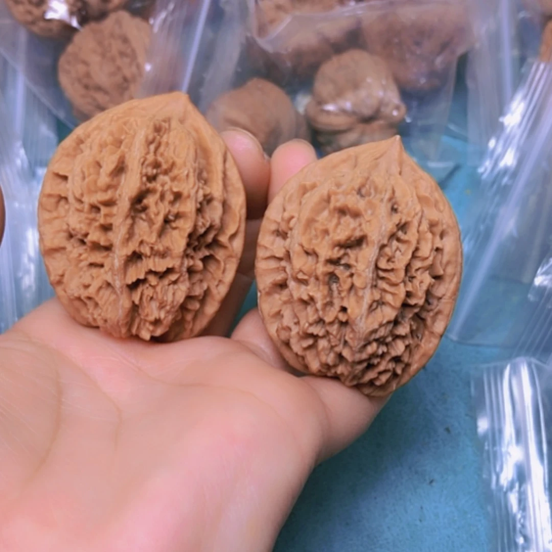 【闪购商品】把件核桃41中国大花修尖