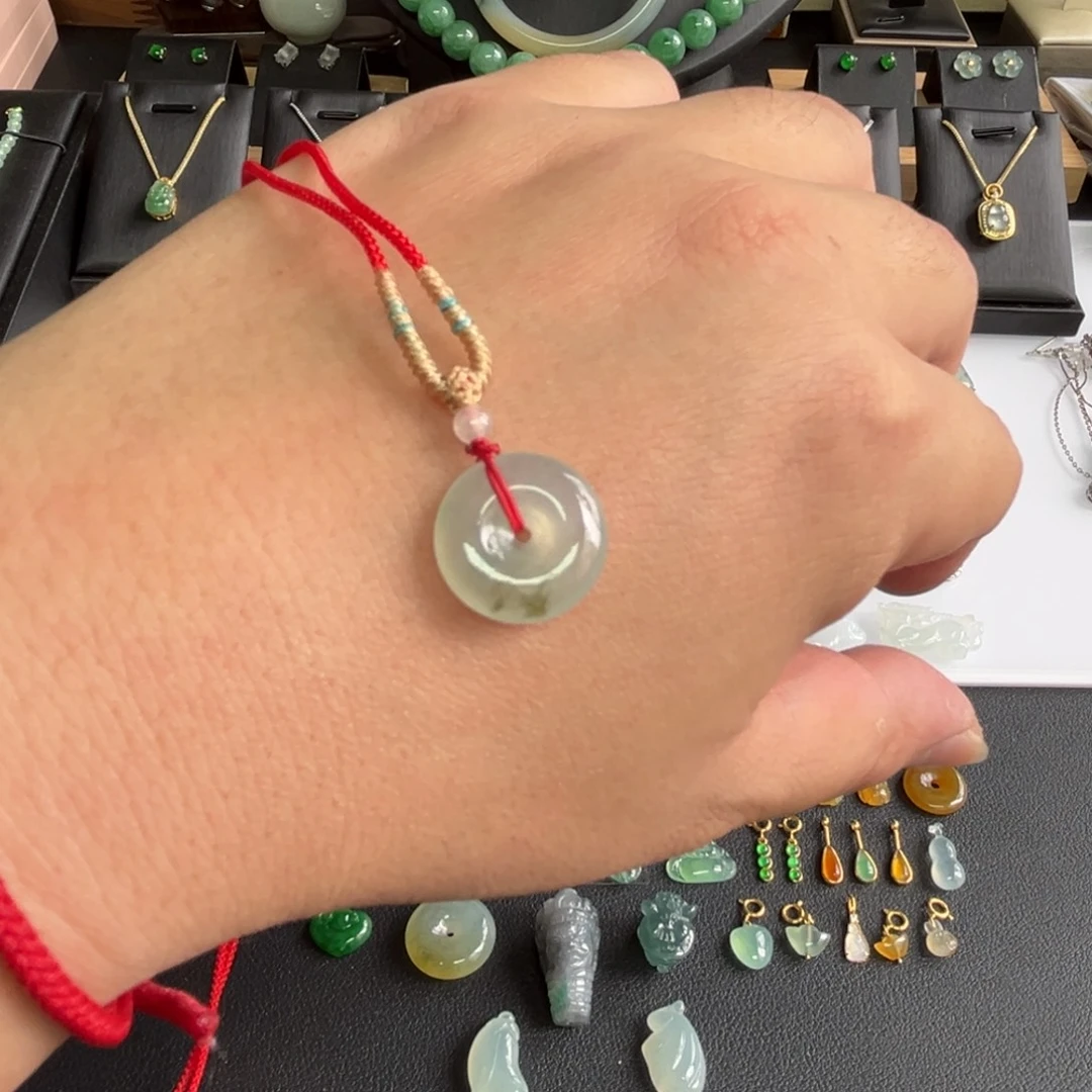 翡翠未镶嵌颈饰福利