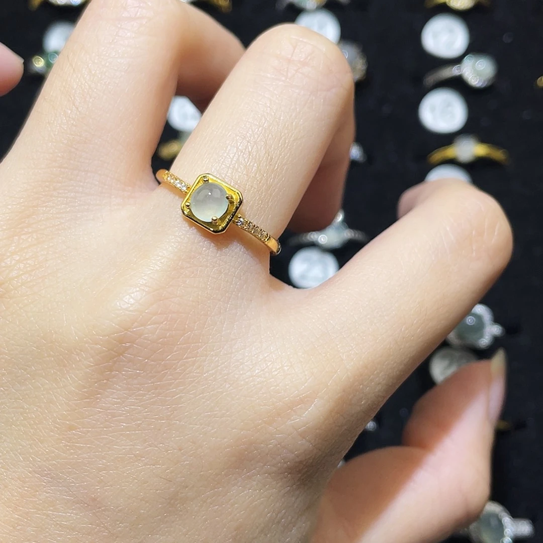 翡翠未镶嵌戒指戒指