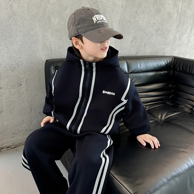 男童藏青色拉条连帽运动套装春秋款儿童休闲拉链外套两件套中大童