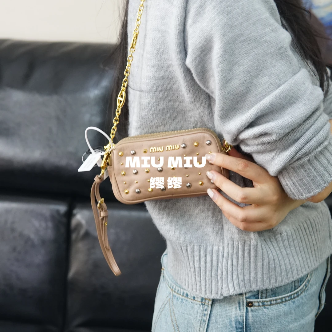 95新 MIU MIU/缪缪 miumiu/零钱口红包/HD01225005/5005