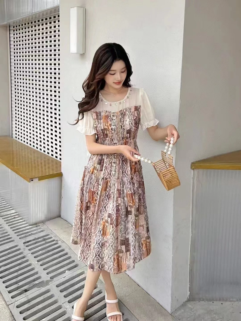 653 夏季新款优雅气质修身显瘦时尚百搭碎花短袖连衣裙收腰