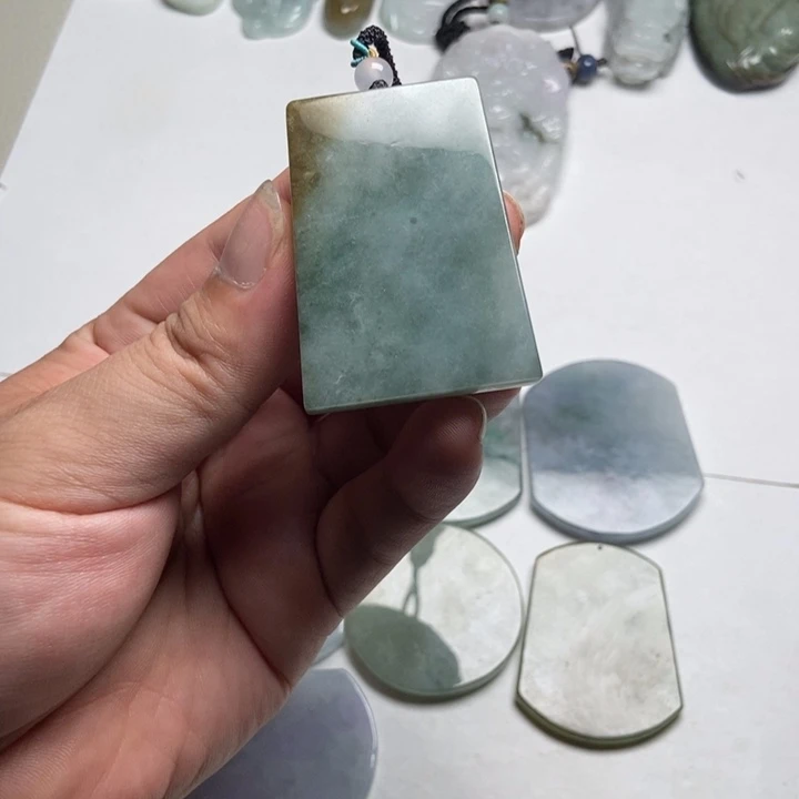 翡翠未镶嵌颈饰无事牌14