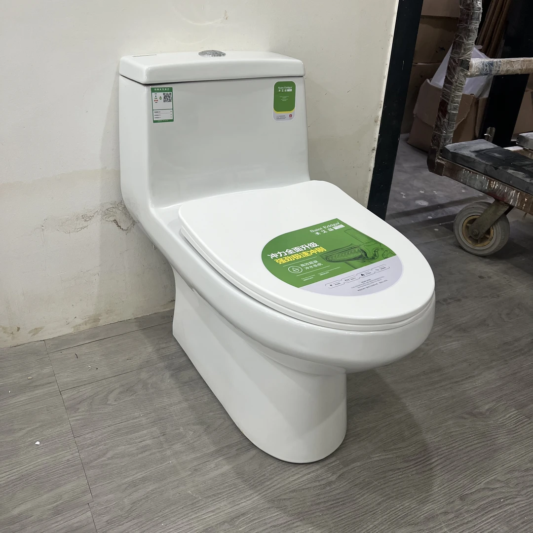 广东陶瓷马桶8162高温烧制单排污口家用家装一体坐便器静音节水型