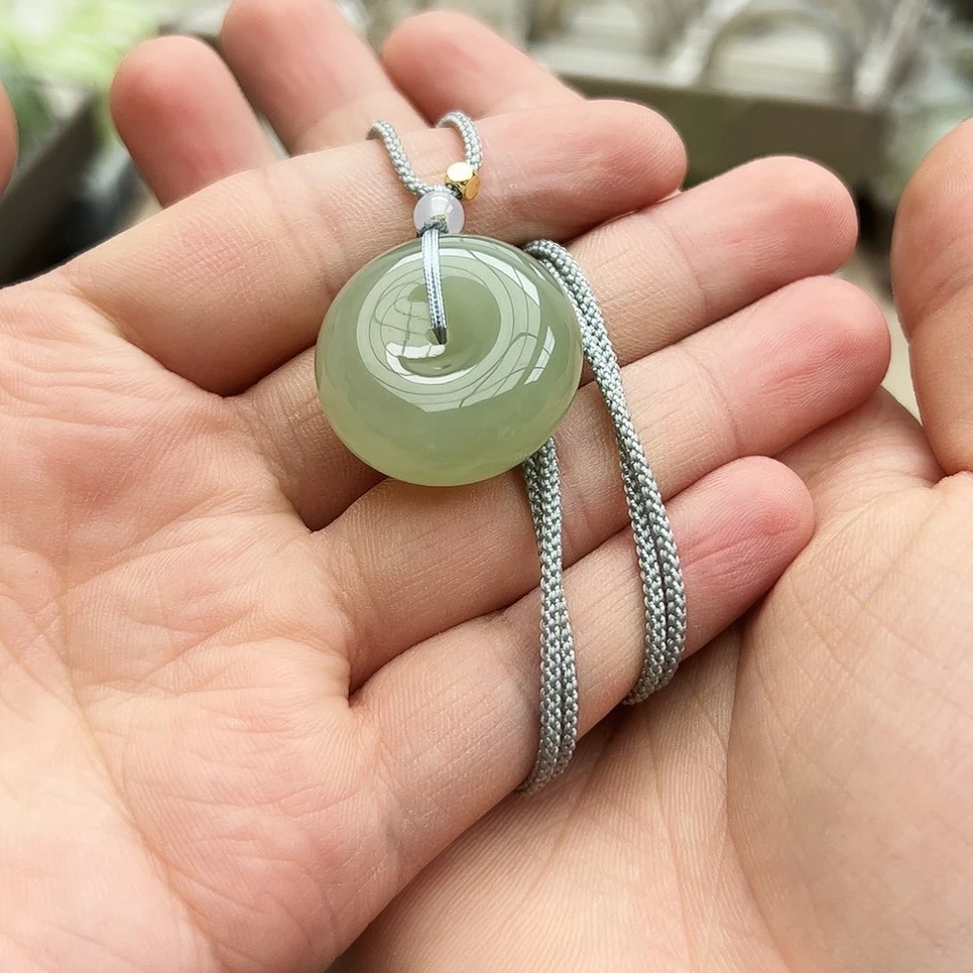 红***念和田玉未镶嵌吊坠(不含链)