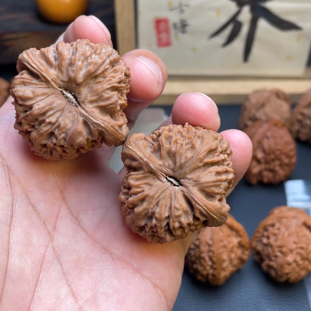 5***7吊坠文玩核桃南疆石