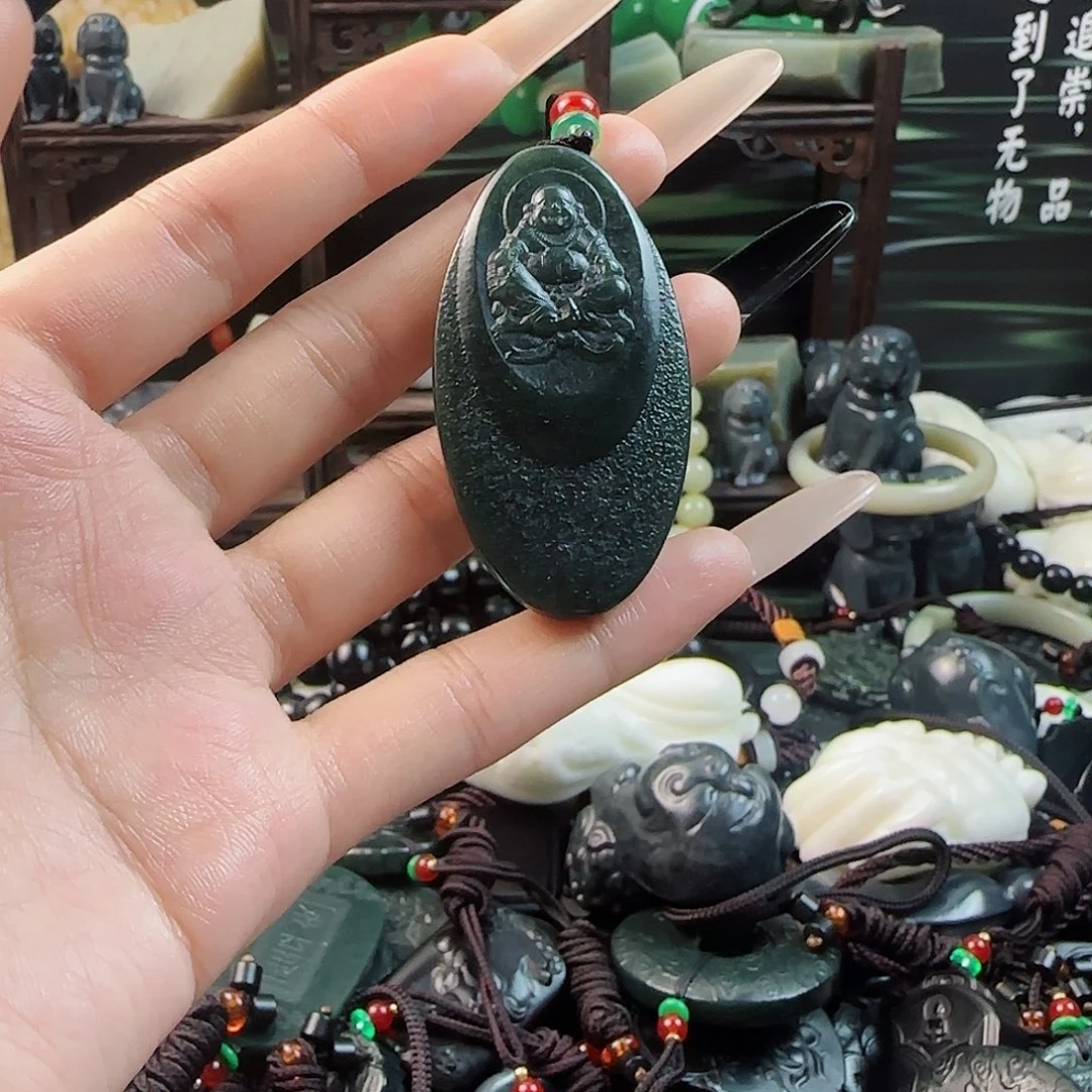 和田玉未镶嵌颈饰