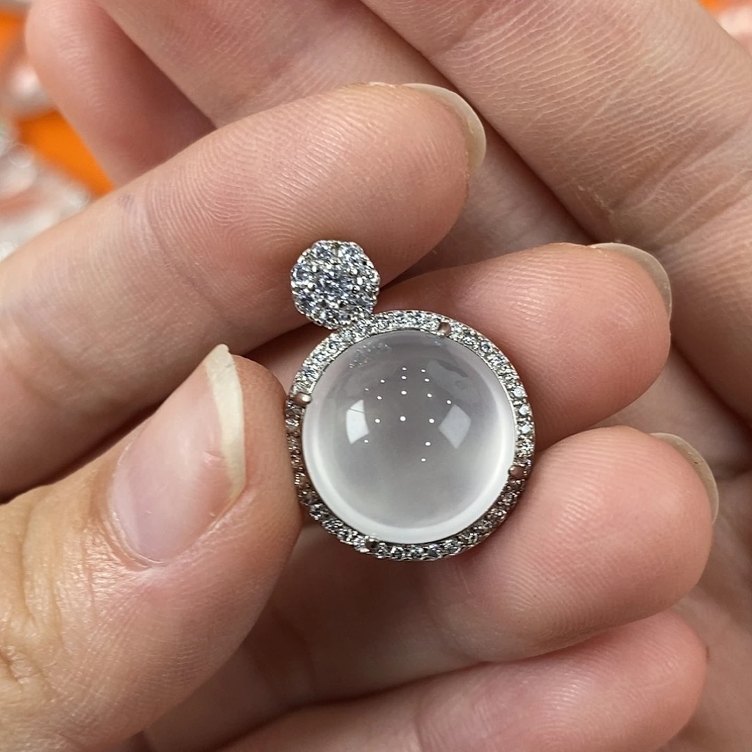 合金吊坠石英质玉