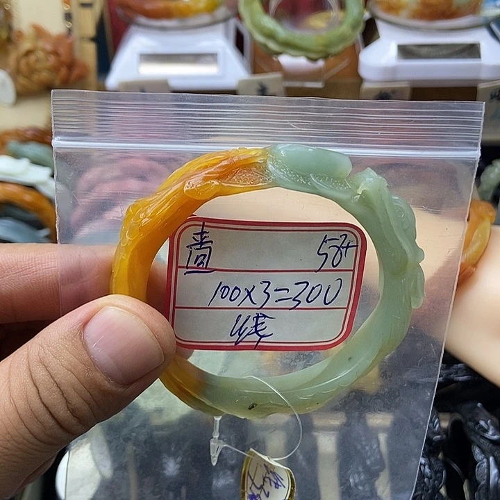 啬***薇蛇纹石玉未镶嵌手镯