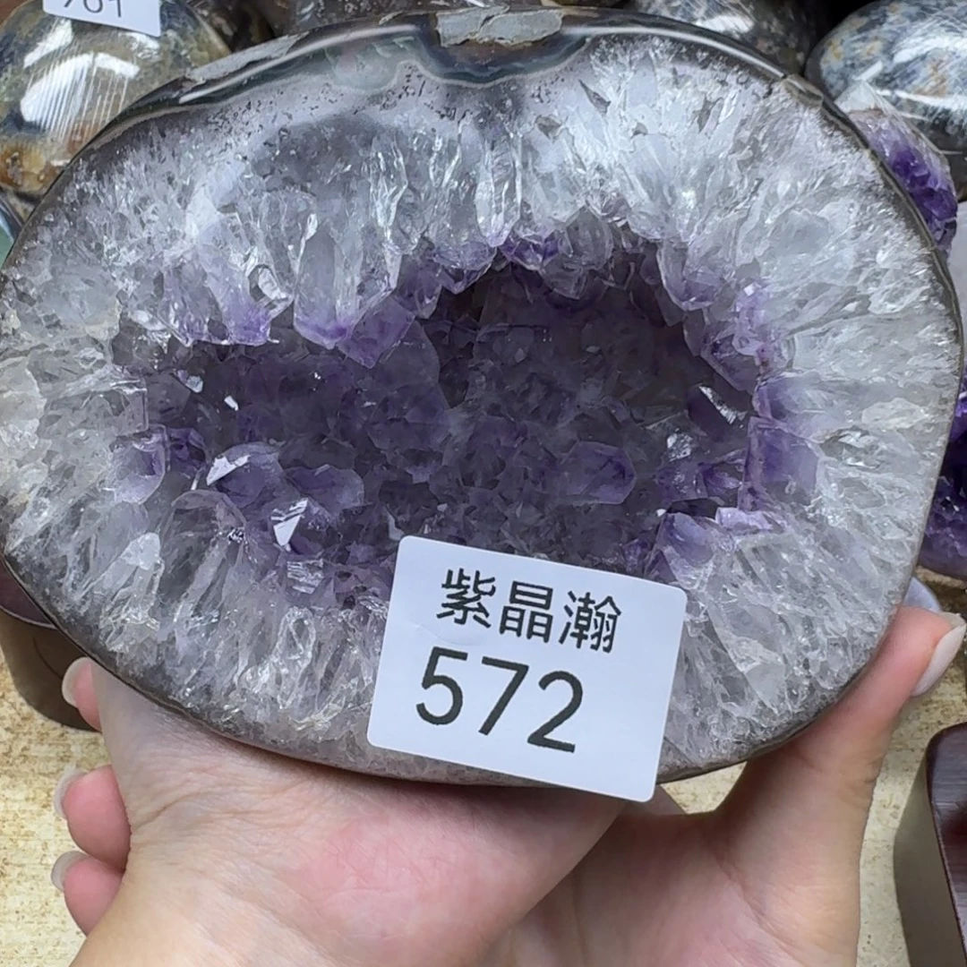 未镶嵌水晶大型摆件（非配饰）