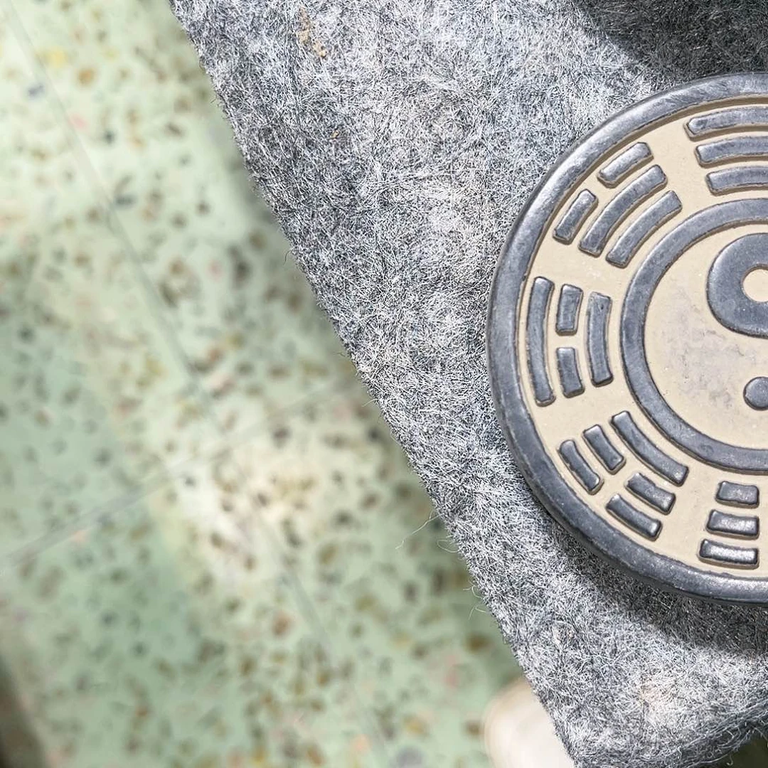 李*翼瓦当摆件茶台的一