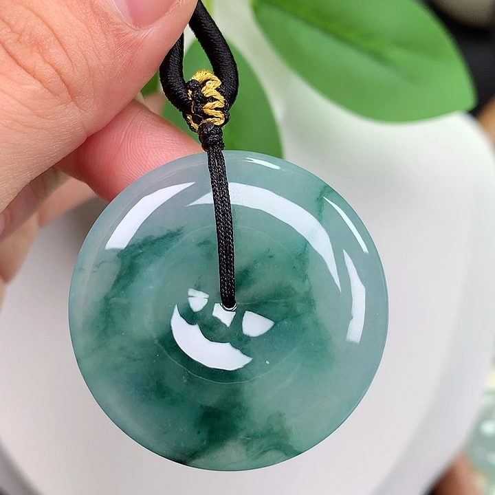 翡翠未镶嵌颈饰平安扣 36.6x6.6mm