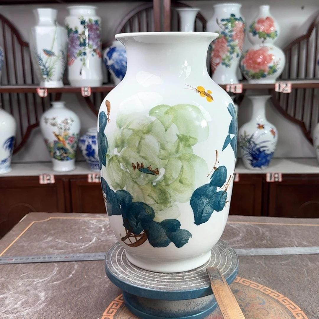 摆件景德镇陶瓷大冬绿牡