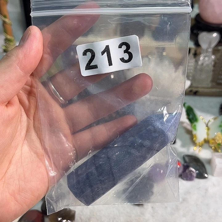 未镶嵌水晶大型摆件（非配饰）