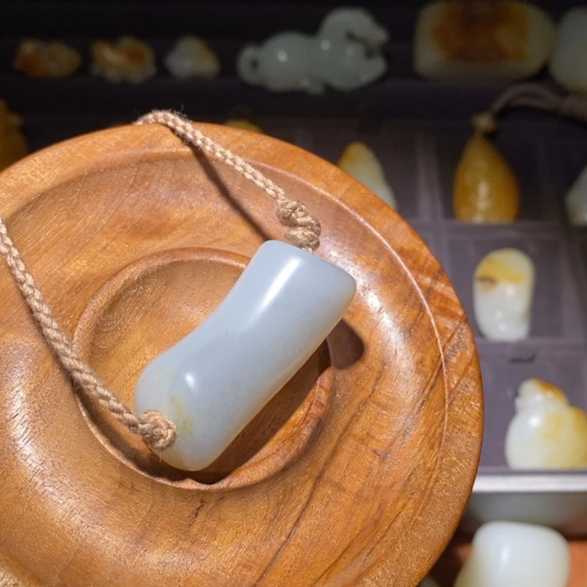 【闪购商品】颈饰未镶嵌和田玉