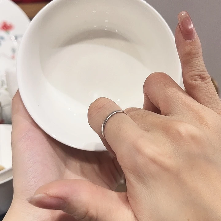 荔***.瓷片米碗4个送2个（瑕疵）共6个