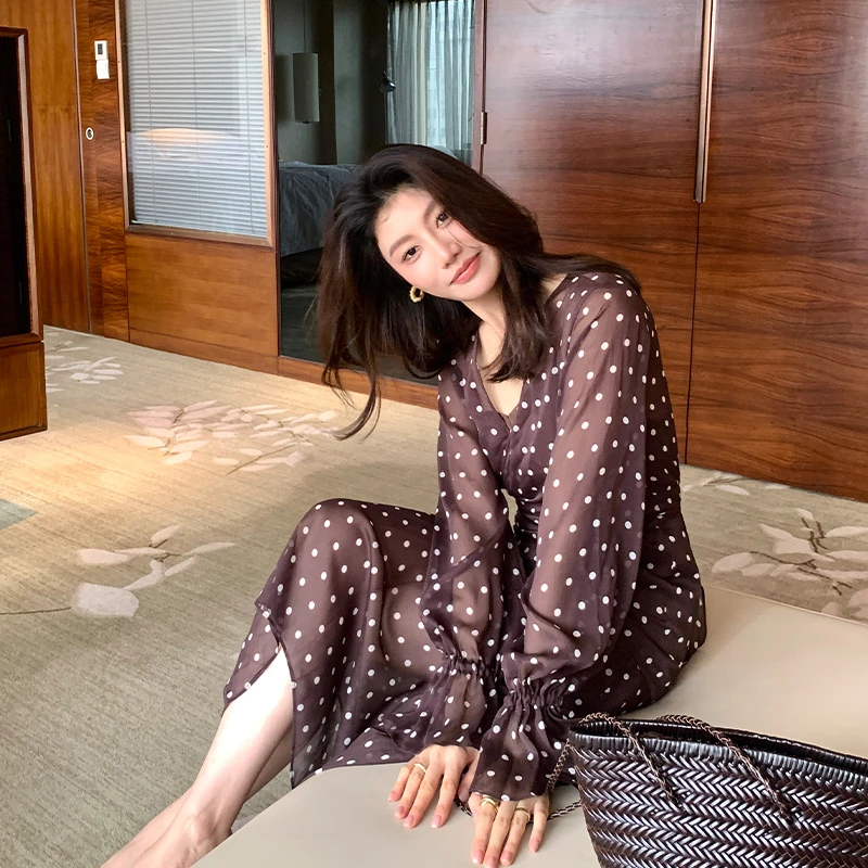 【ALONE SAVOR】龍喜儿轻熟风波点印花网纱微透连衣裙J712