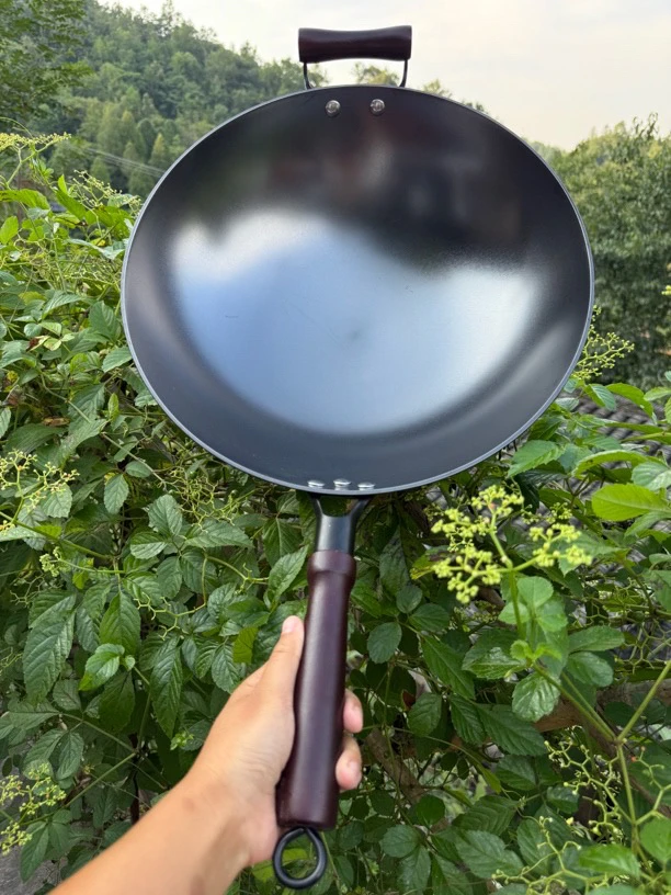 老式升级款传统生铁锅1口（已开锅）