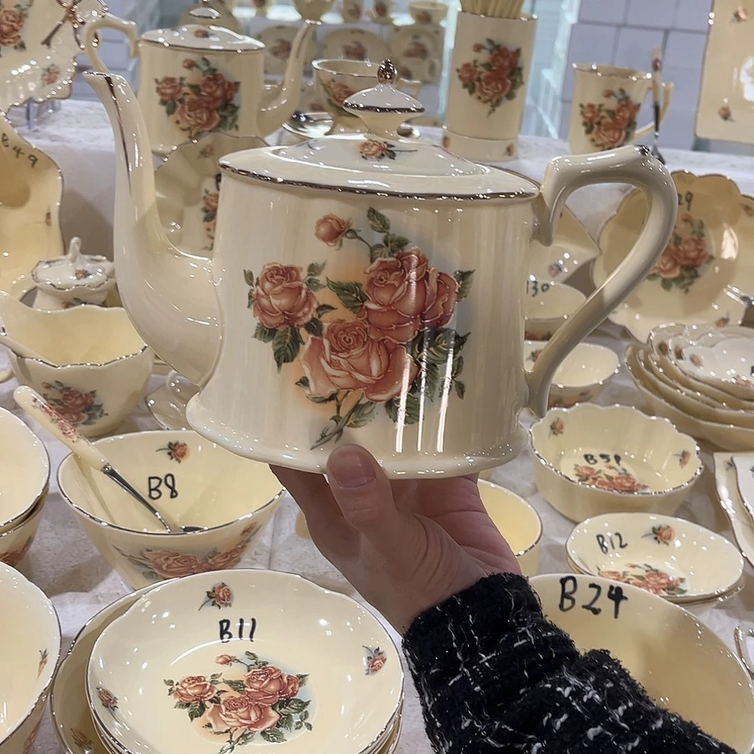 陶瓷……………………………………