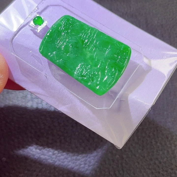 定制翡翠未镶嵌翡翠