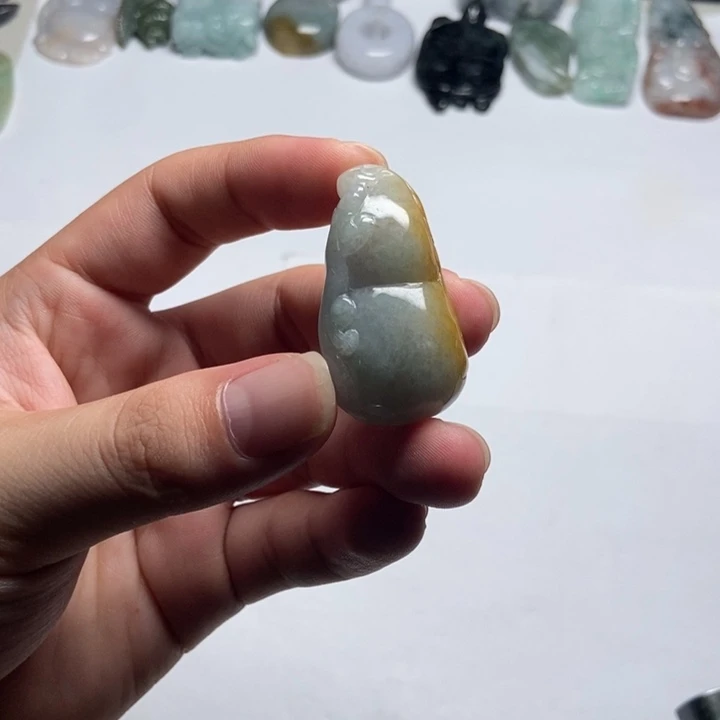 翡翠未镶嵌颈饰葫芦14