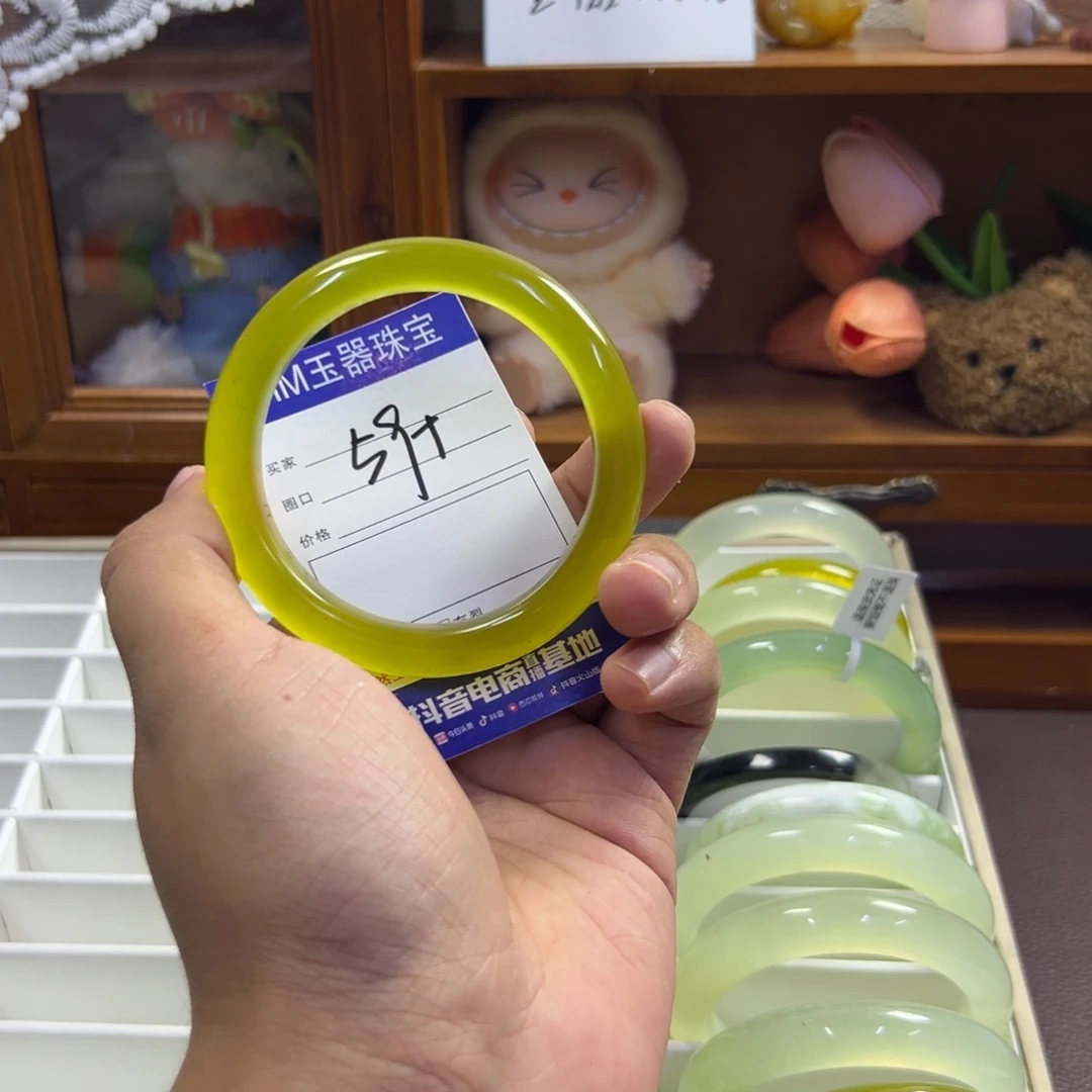 未镶嵌蛇纹石玉手镯570