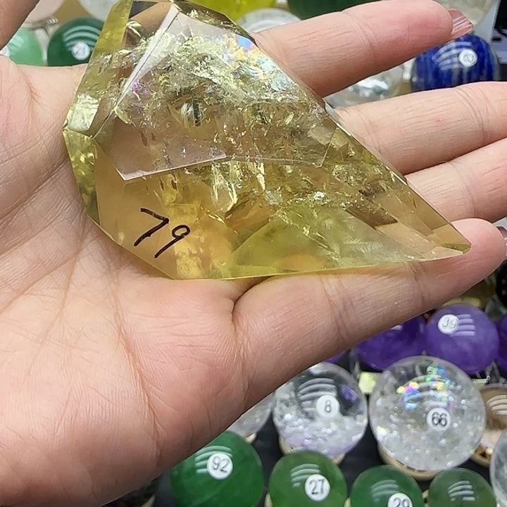 未镶嵌珠宝半成品水晶