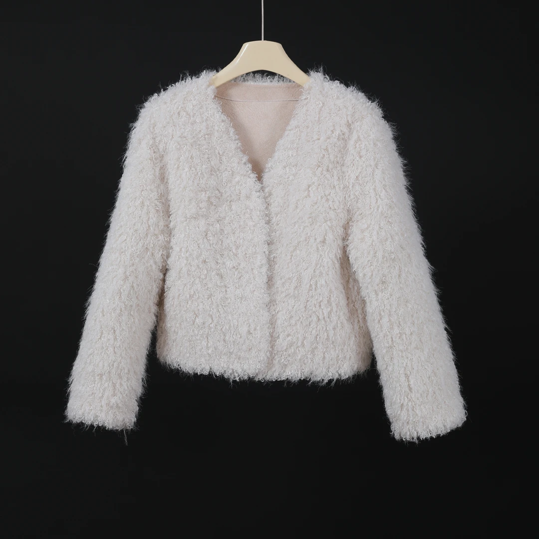 25288 【又美又贵气】高端新款！冬季女士简约宽松百搭毛毛衣外套