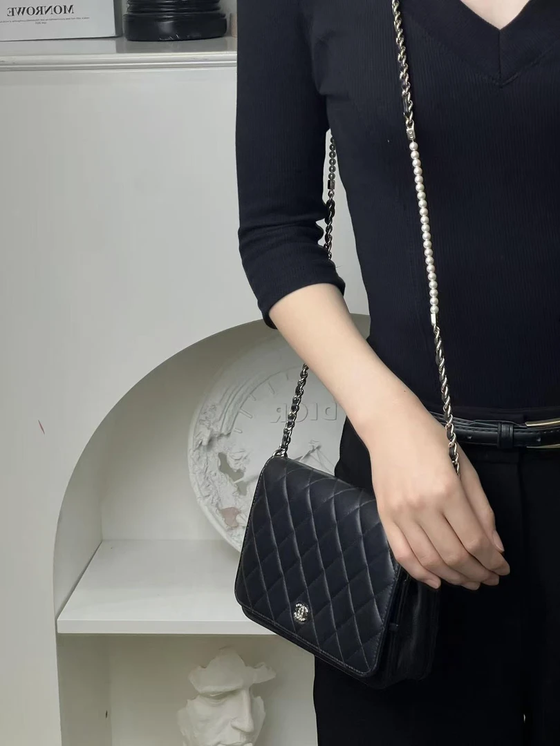 95新 Chanel/香奈儿 珍珠链条woc黑金羊/甄选