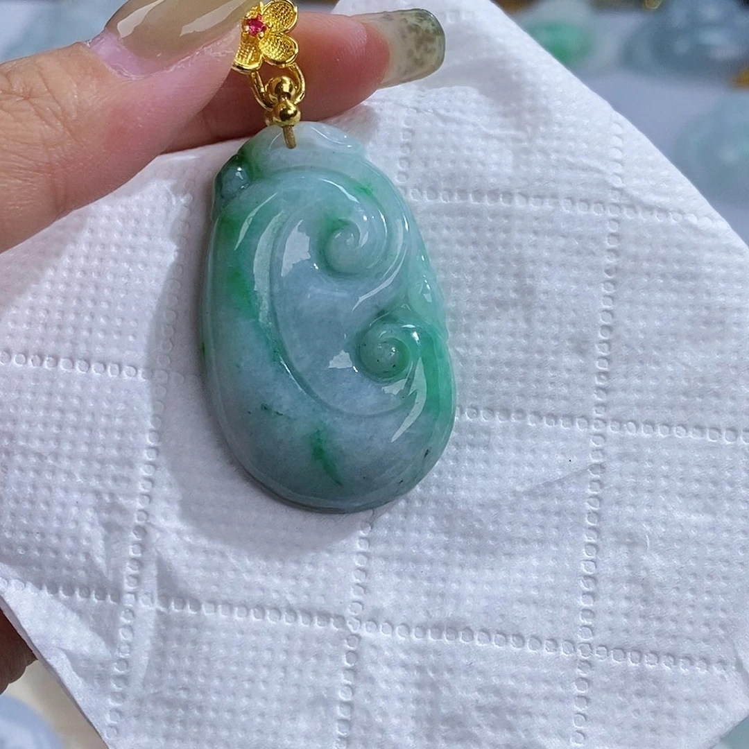 翡翠未镶嵌颈饰7083