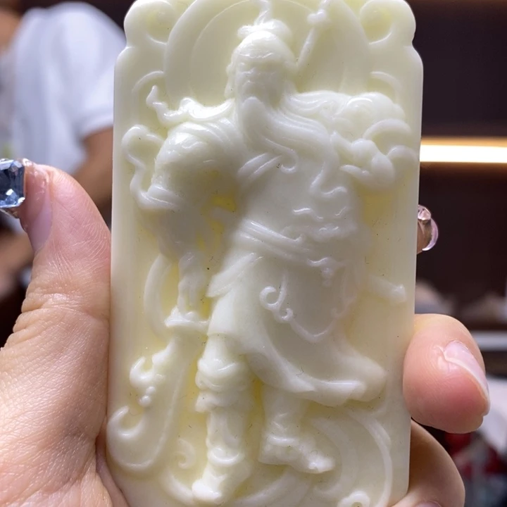 慕***醉蛇纹石玉未镶嵌颈饰