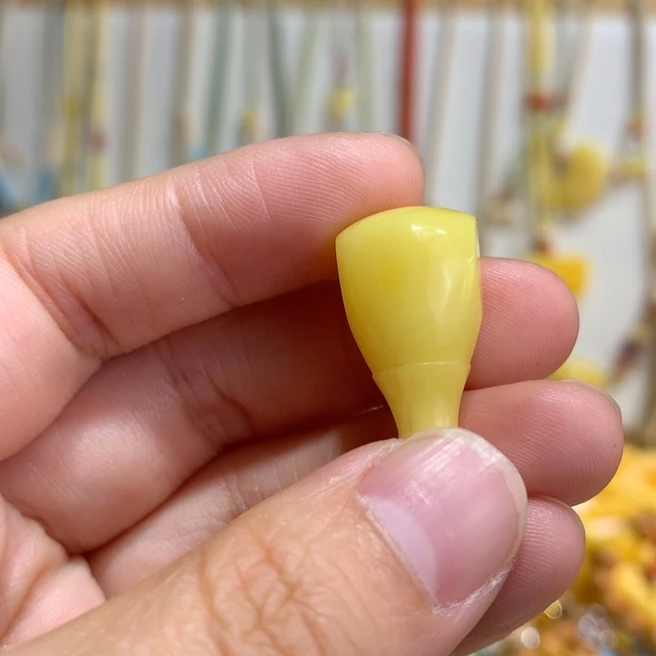 蜜蜡未镶嵌裸石配饰