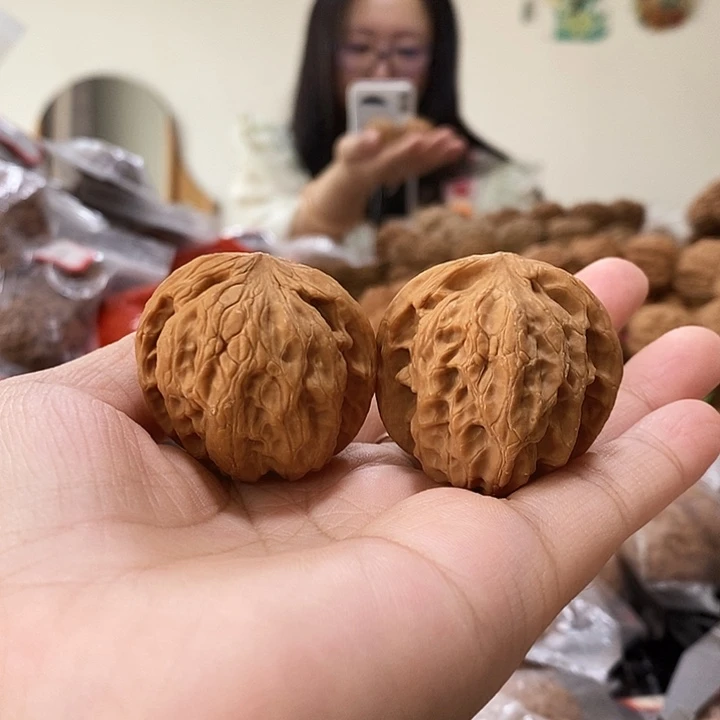 文玩核桃吊坠刘老四36+