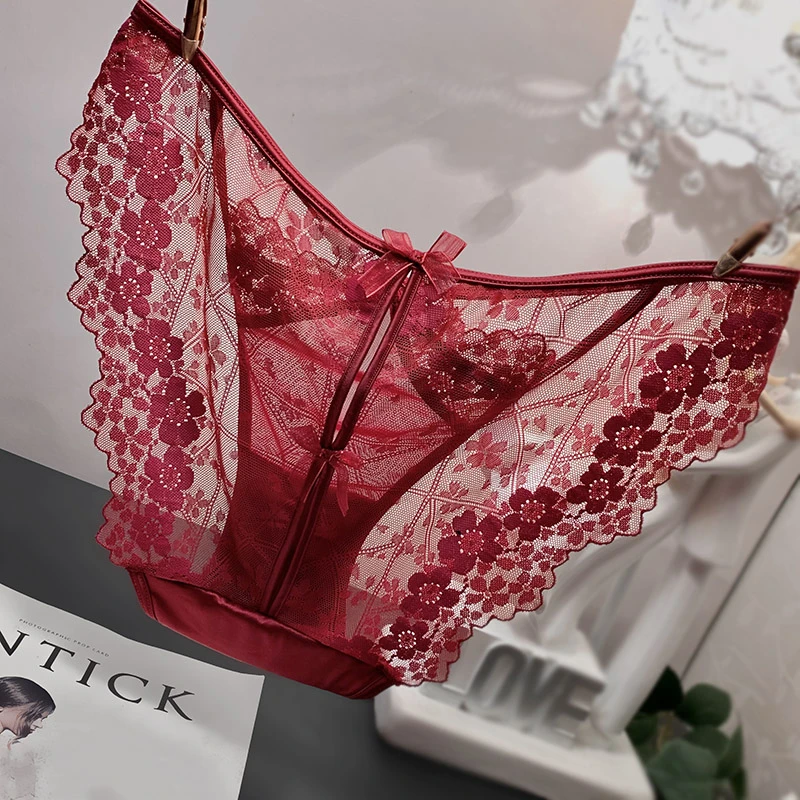 轻奢蕾丝内裤女高开叉镂空性感时尚绣花法式无痕女士三角裤纯棉裆