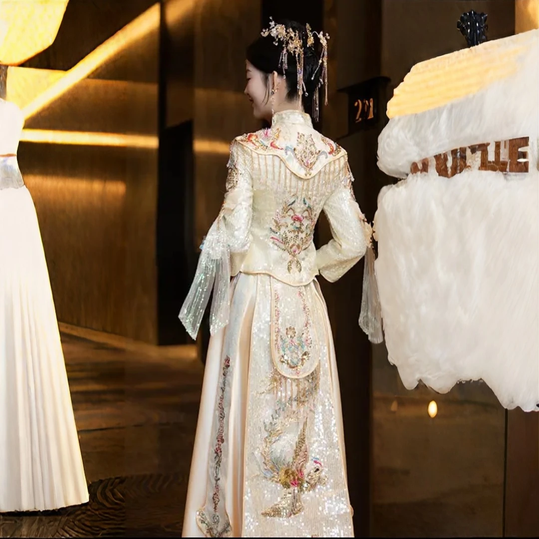 重工刺绣新娘妆直播链接断码特价香槟金秀禾服中式夏