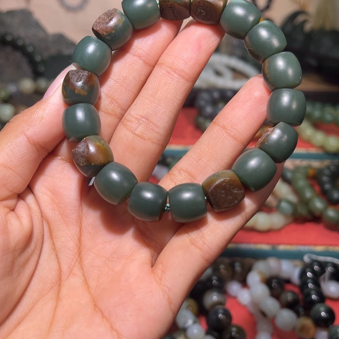 J***Q手链未镶嵌和田玉