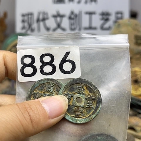 铜黄****现代文创工艺品现代花钱