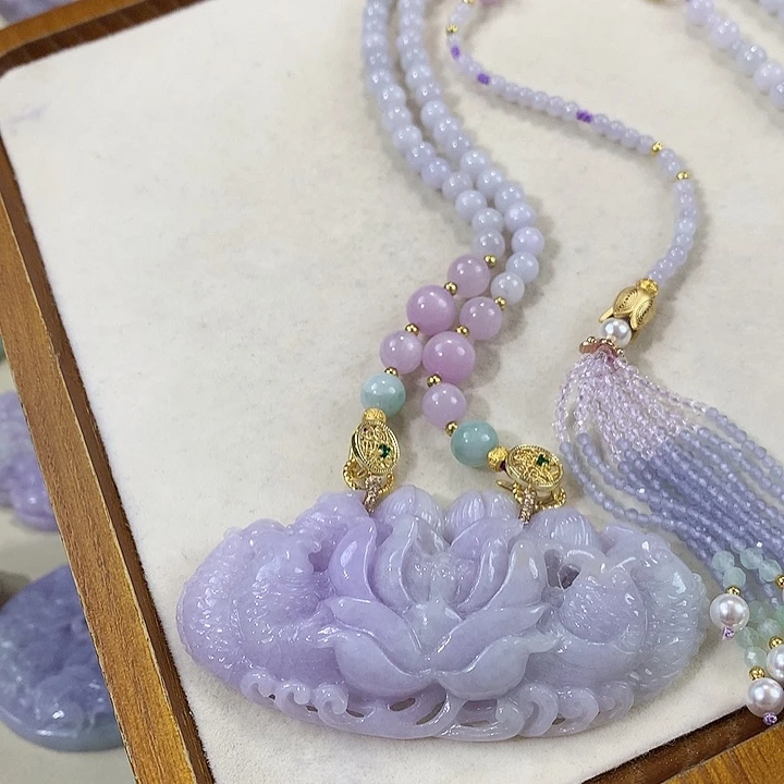 翡翠未镶嵌颈饰翡翠吊坠