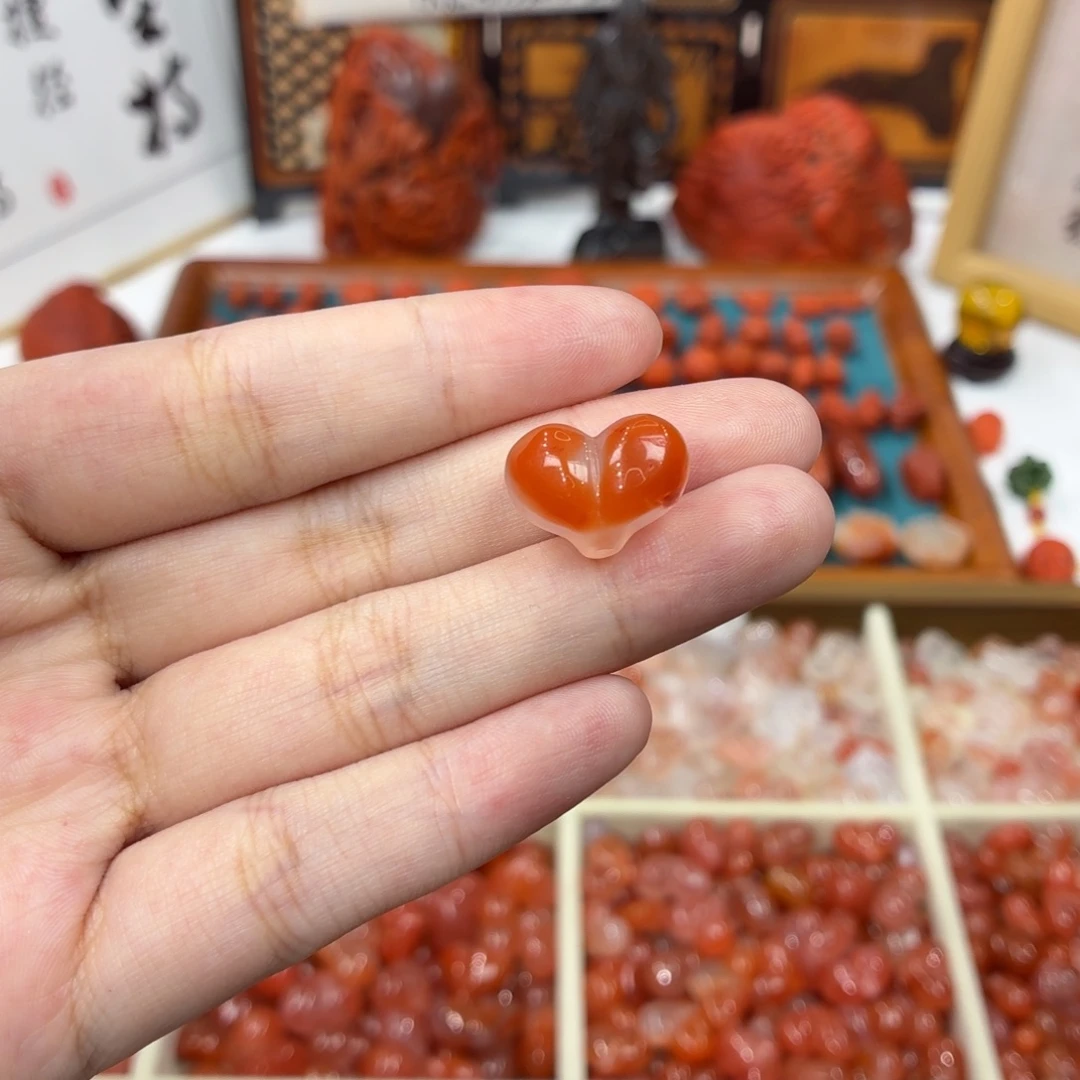 南红玛瑙未镶嵌配饰南红屁桃