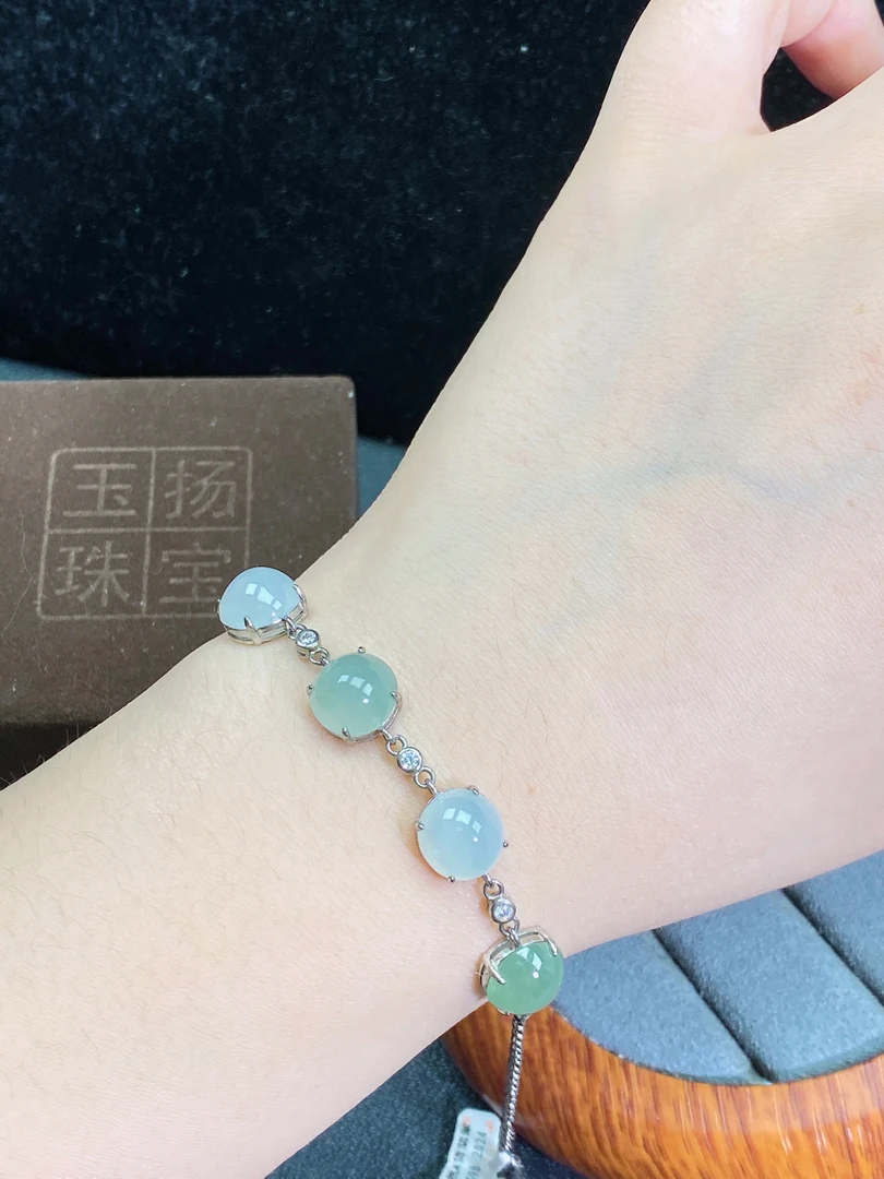 天然翡翠A货多宝设计款手链通体S925银镶嵌