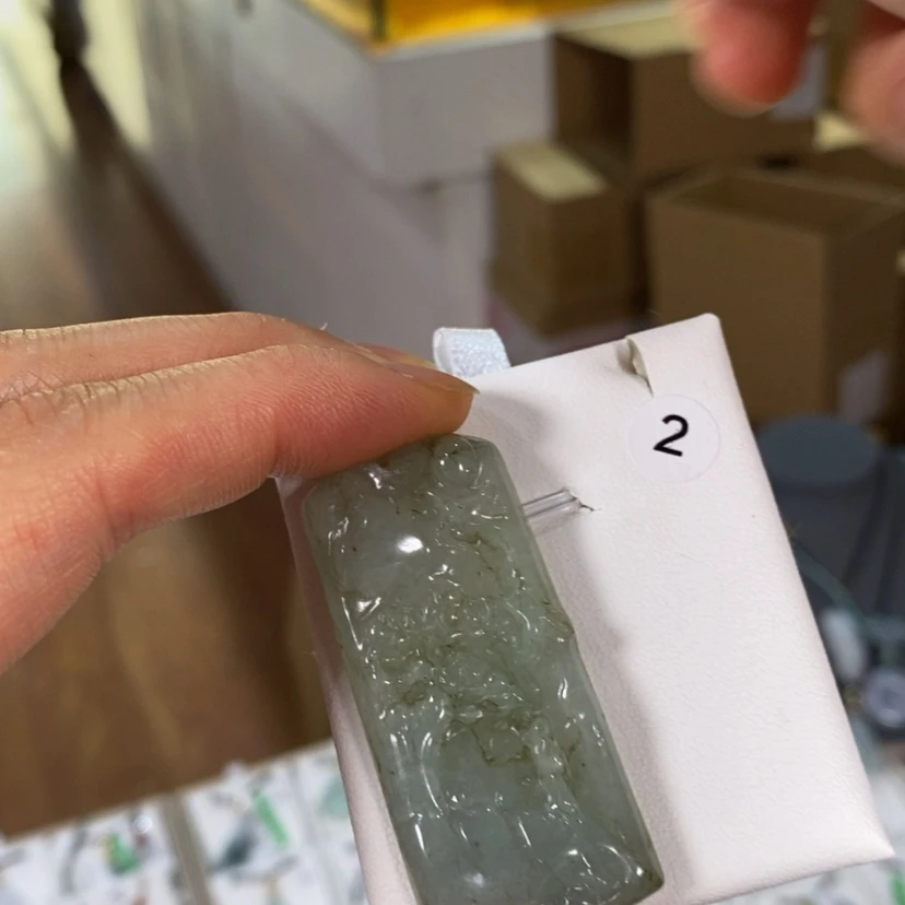 【闪购商品】翡翠未镶嵌颈饰