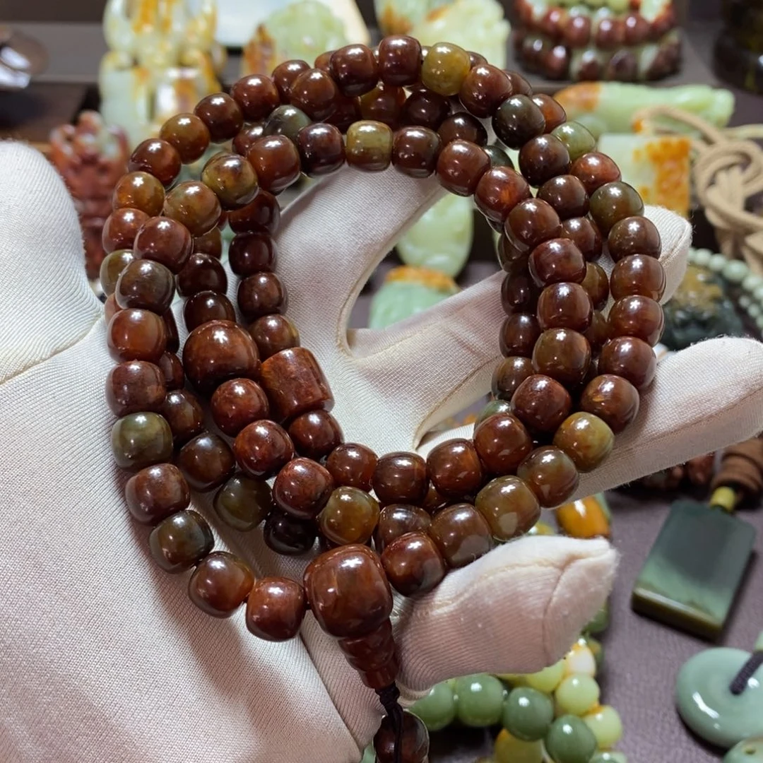 岫岩河磨玉（透闪石质玉）未镶嵌挂件108粒10