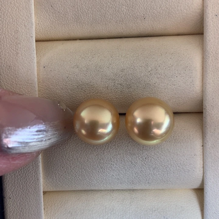 18K金镶嵌耳饰海水珍珠