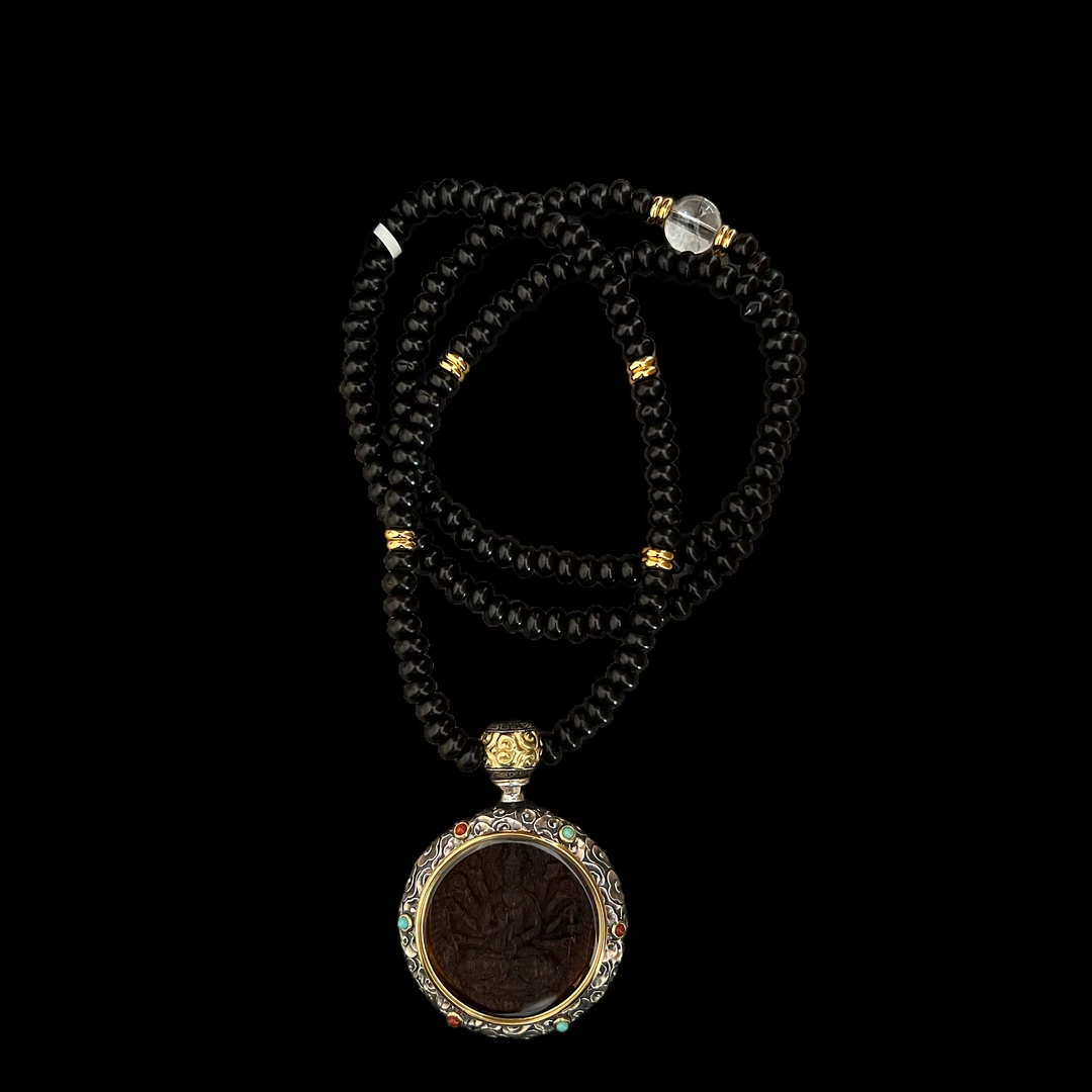 V6837沉香吊坠（千手）孤品、