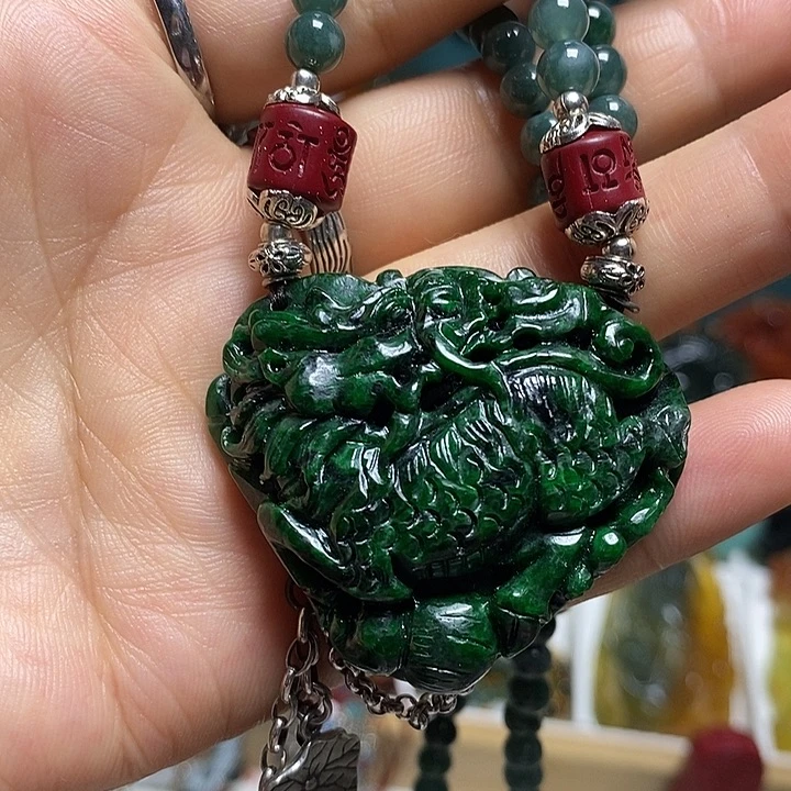 吊坠(赠链)未镶嵌翡翠