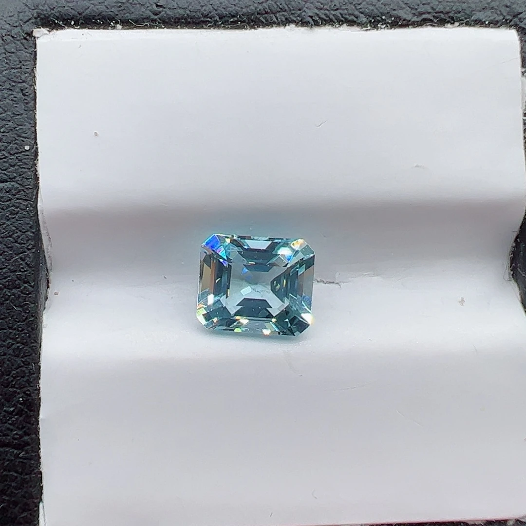 海蓝宝石裸石未镶嵌1.64克拉