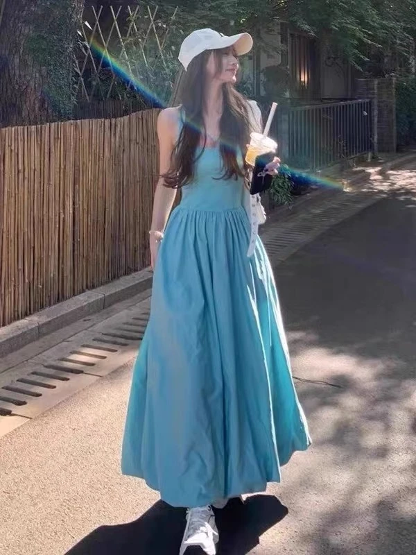 5338夏季新款法式方领海边度假无袖收腰A字大裙摆吊带背心连衣裙